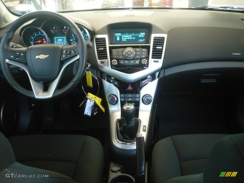 2011 Chevrolet Cruze ECO Jet Black Dashboard Photo #50108271