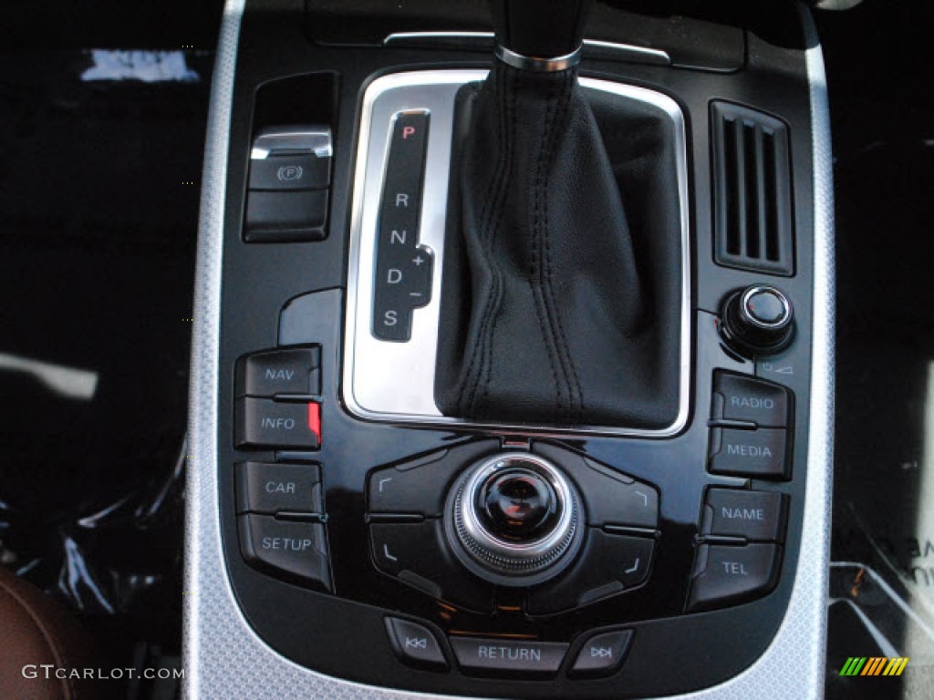 2010 Audi A5 2.0T quattro Coupe Controls Photo #50108994
