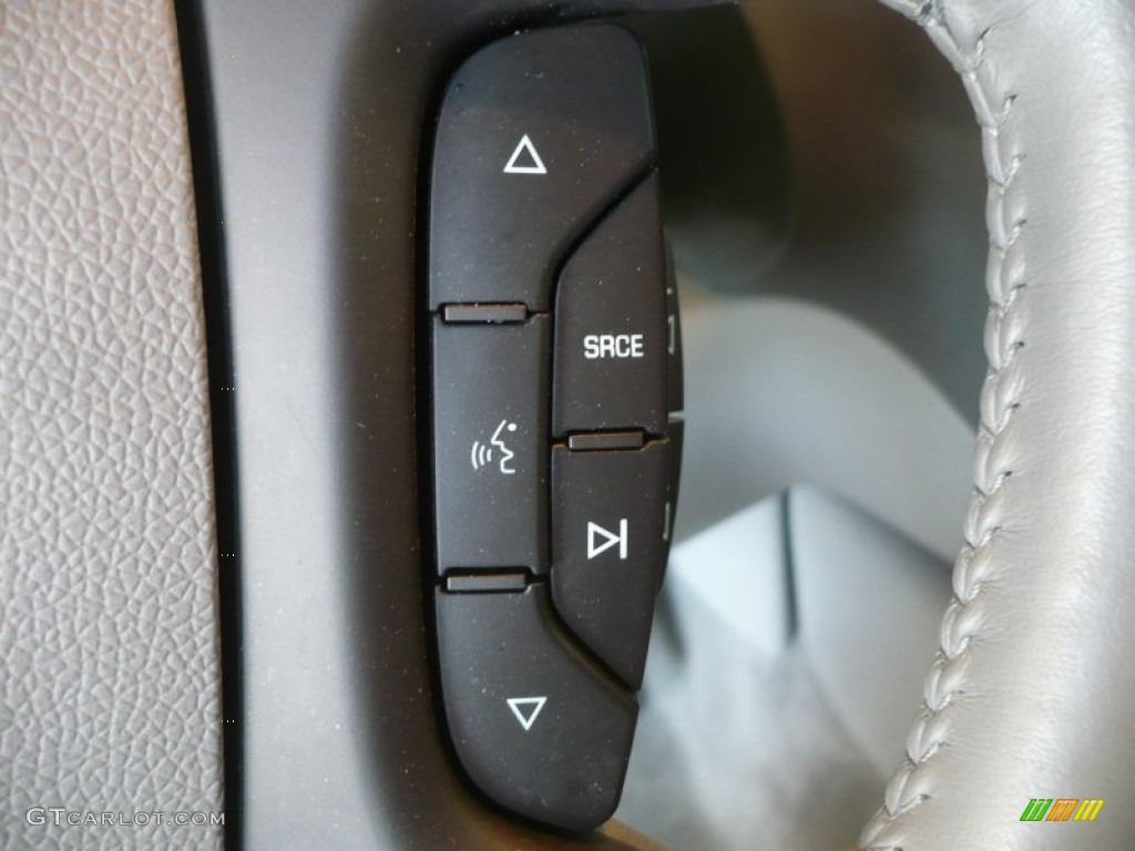 2008 Chevrolet Suburban 1500 LT 4x4 Controls Photo #50109366