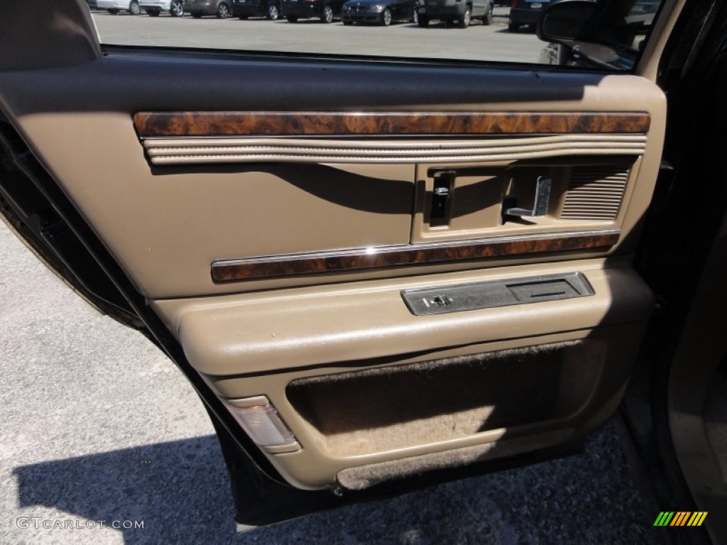 1994 Roadmaster Estate Wagon - Black / Beige photo #29