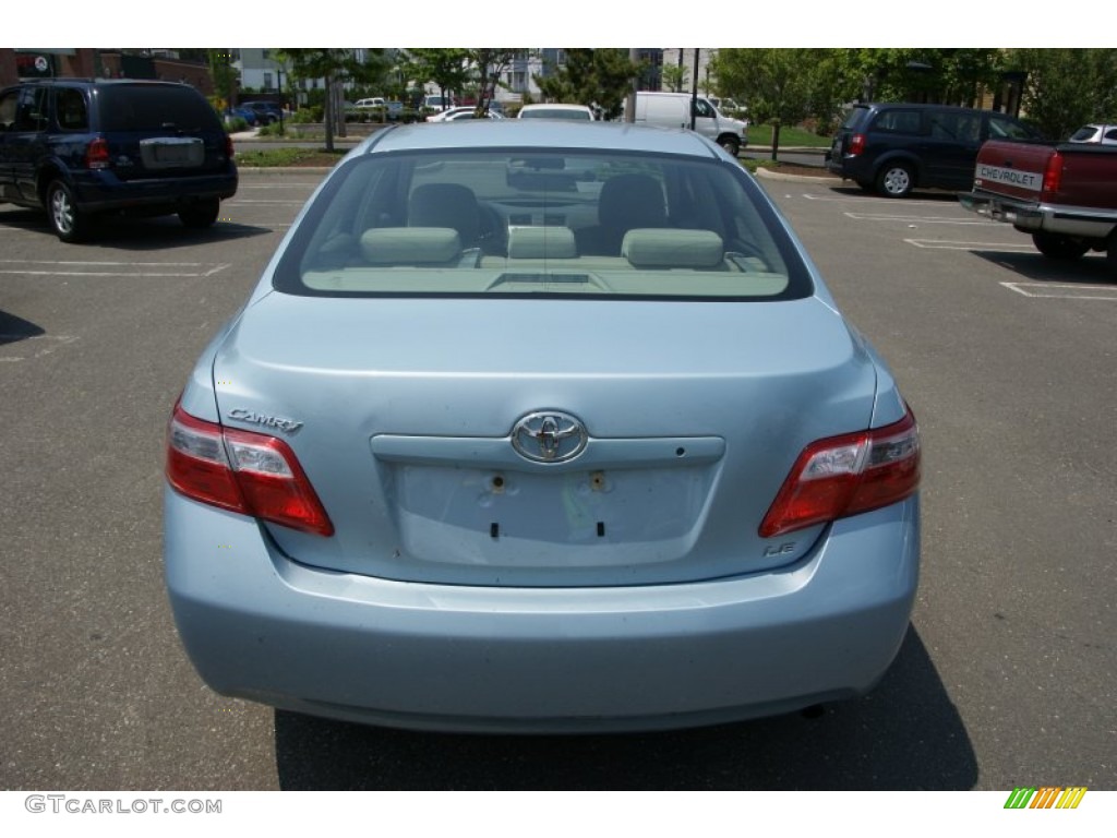 2008 Camry LE - Sky Blue Pearl / Bisque photo #5