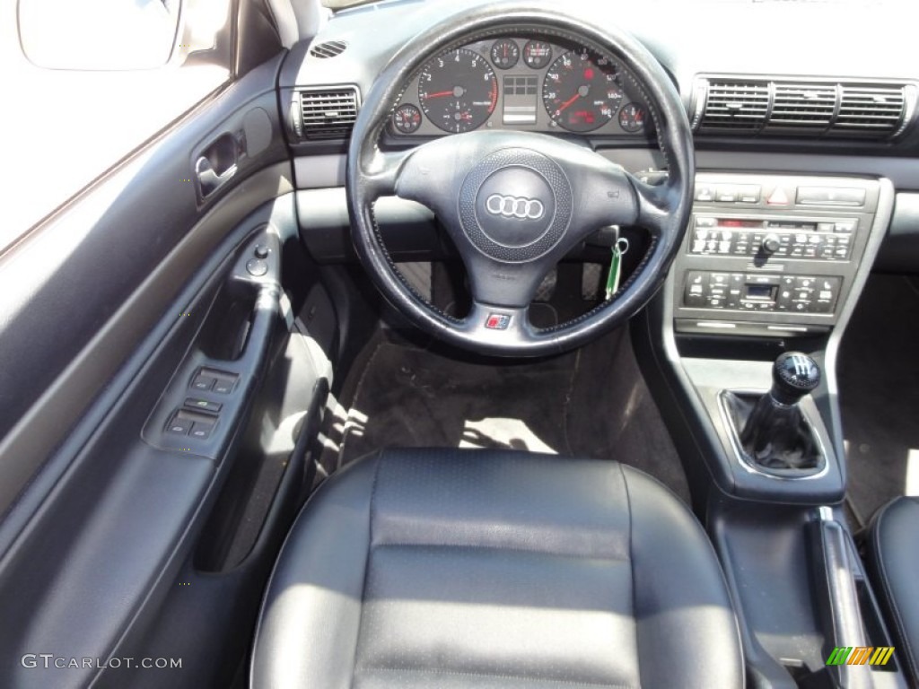 1999 Audi A4 1.8T quattro Sedan Onyx Steering Wheel Photo #50111742
