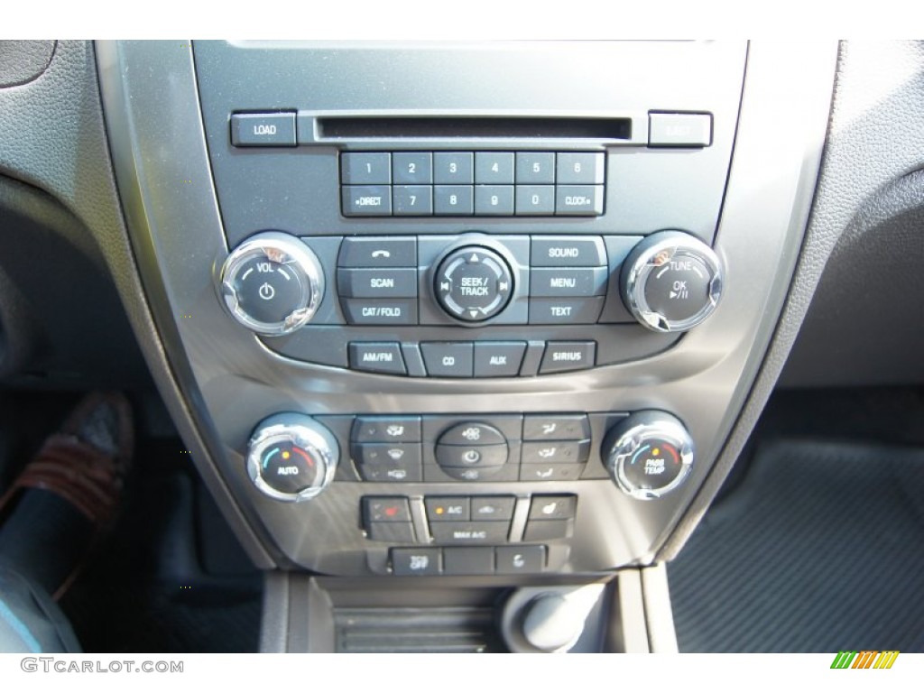2011 Ford Fusion SEL V6 Controls Photo #50115606