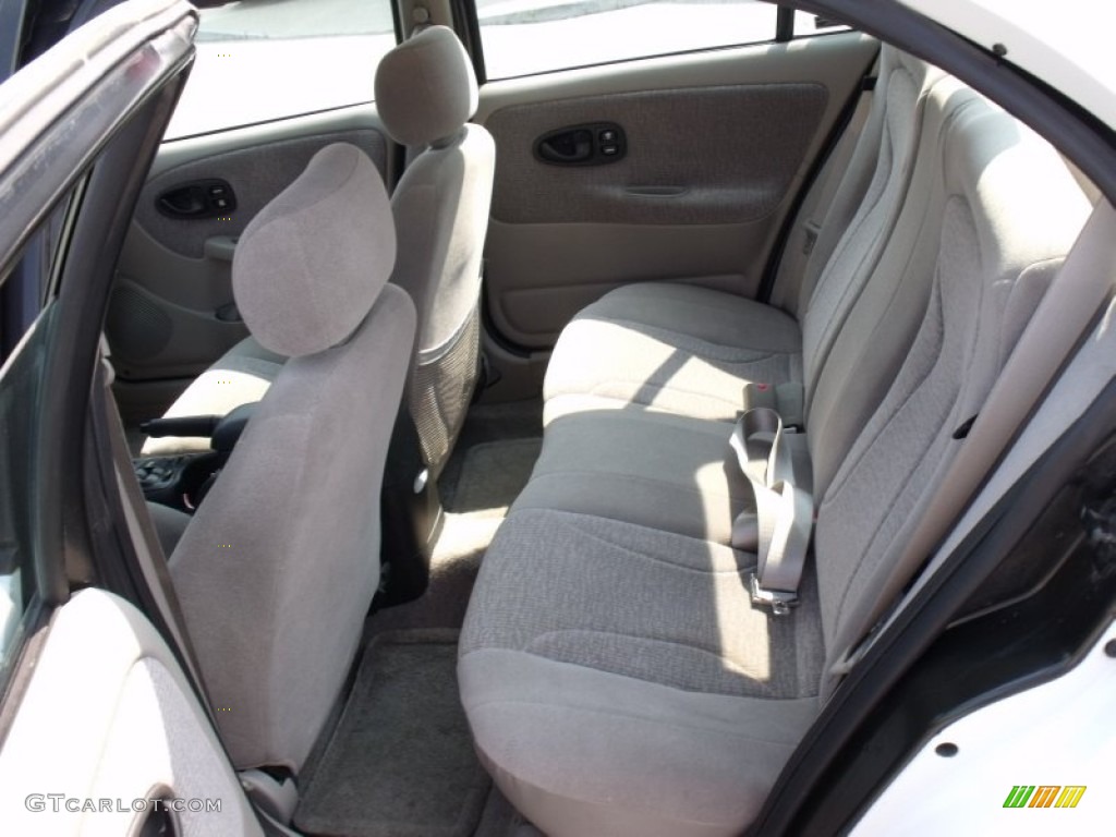 2000 S Series SL2 Sedan - Bright White / Tan photo #12