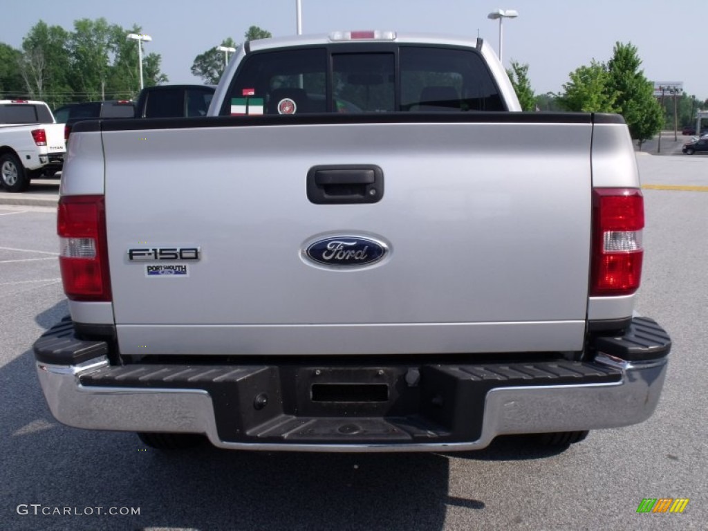 2006 F150 XLT Regular Cab 4x4 - Silver Metallic / Medium/Dark Flint photo #4