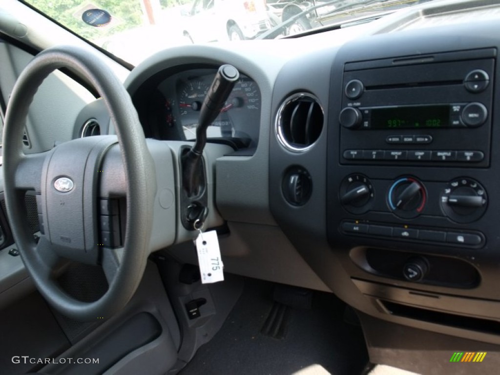 2006 F150 XLT Regular Cab 4x4 - Silver Metallic / Medium/Dark Flint photo #13