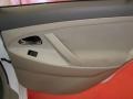 Super White - Camry LE Photo No. 22