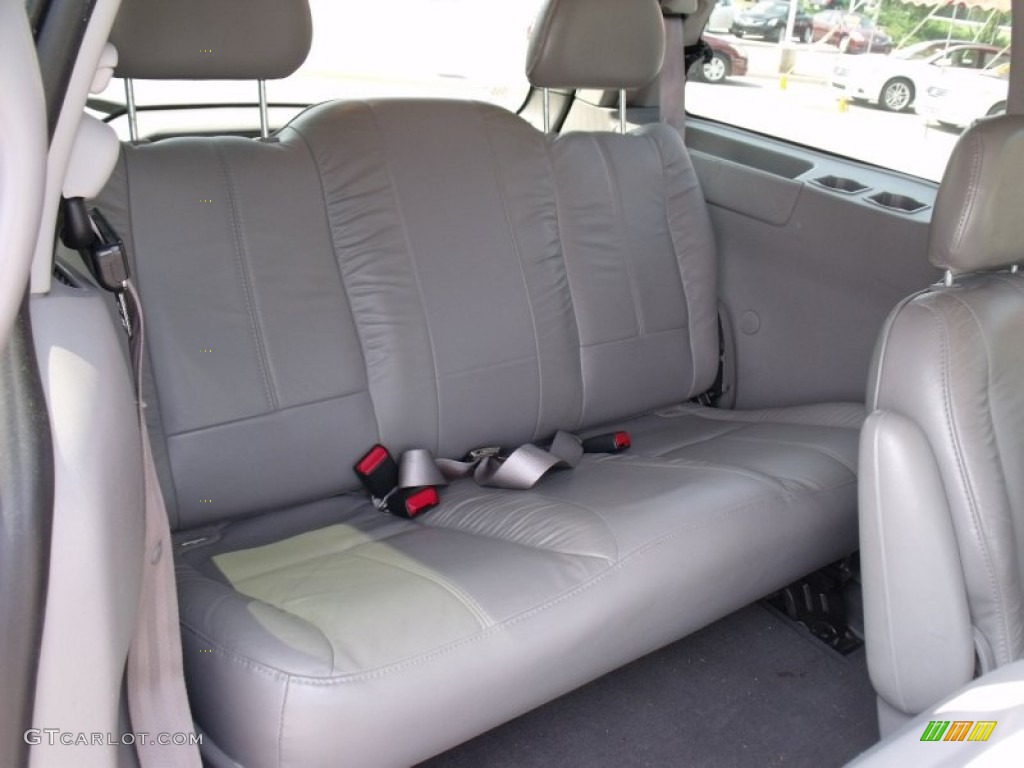 Medium Parchment Interior 2000 Ford Windstar SE Photo #50117604