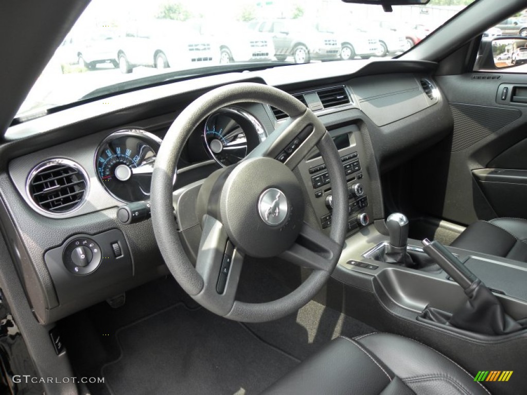 Charcoal Black Interior 2010 Ford Mustang GT Premium Coupe Photo #50118486