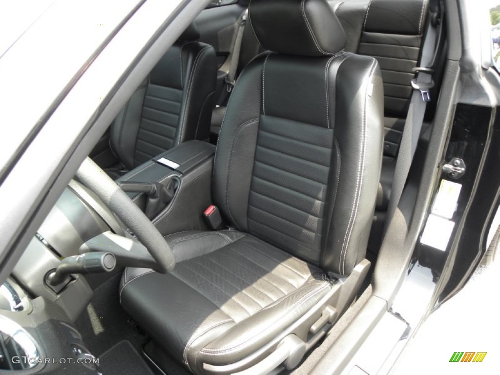 Charcoal Black Interior 2010 Ford Mustang GT Premium Coupe Photo #50118498