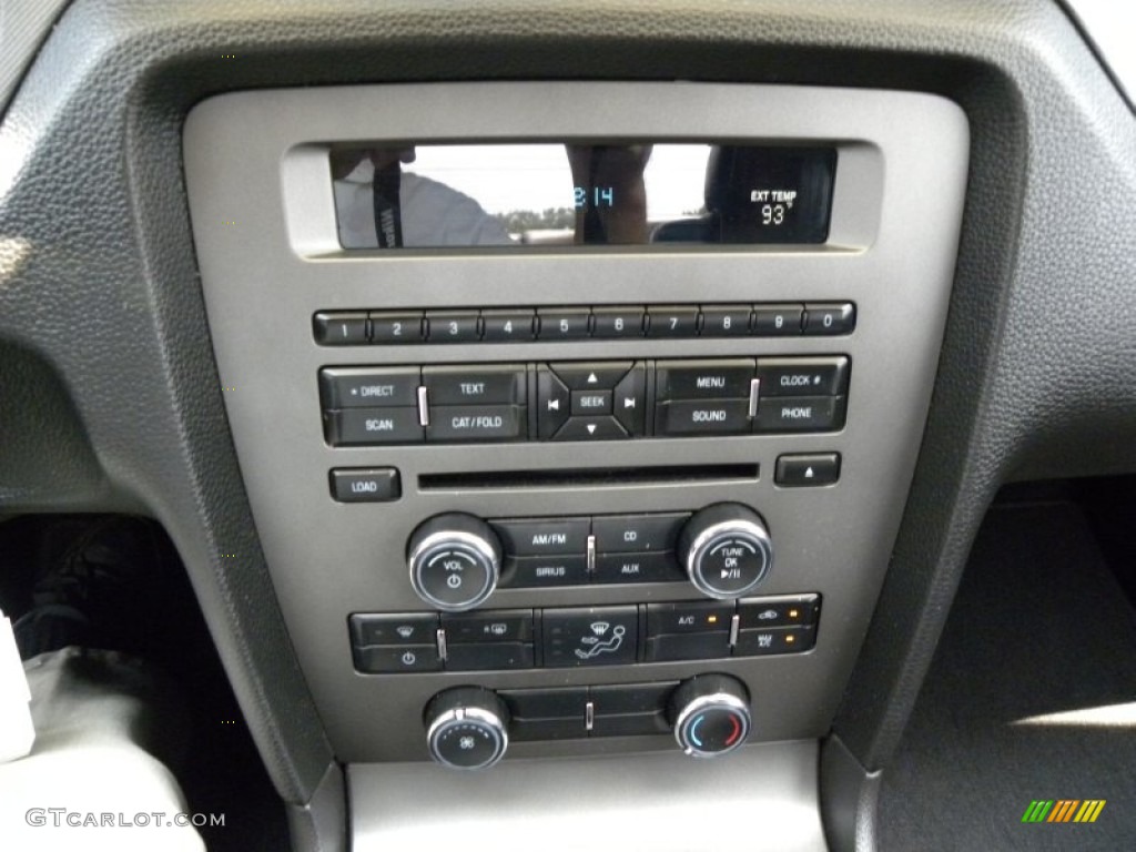 2010 Ford Mustang GT Premium Coupe Controls Photo #50118699