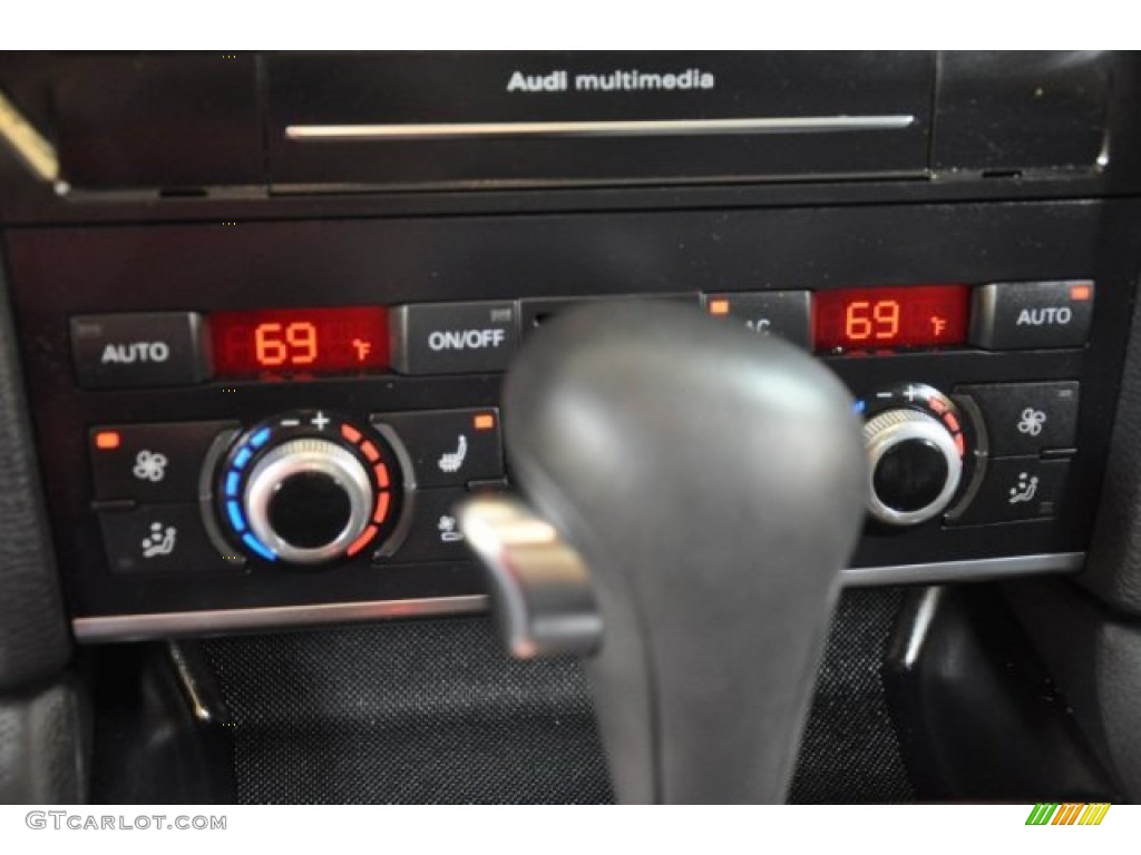 2011 Audi Q7 3.0 TFSI S line quattro Controls Photo #50118996