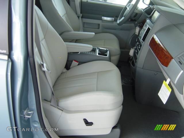 2008 Town & Country Touring Signature Series - Clearwater Blue Pearlcoat / Medium Slate Gray/Light Shale photo #19