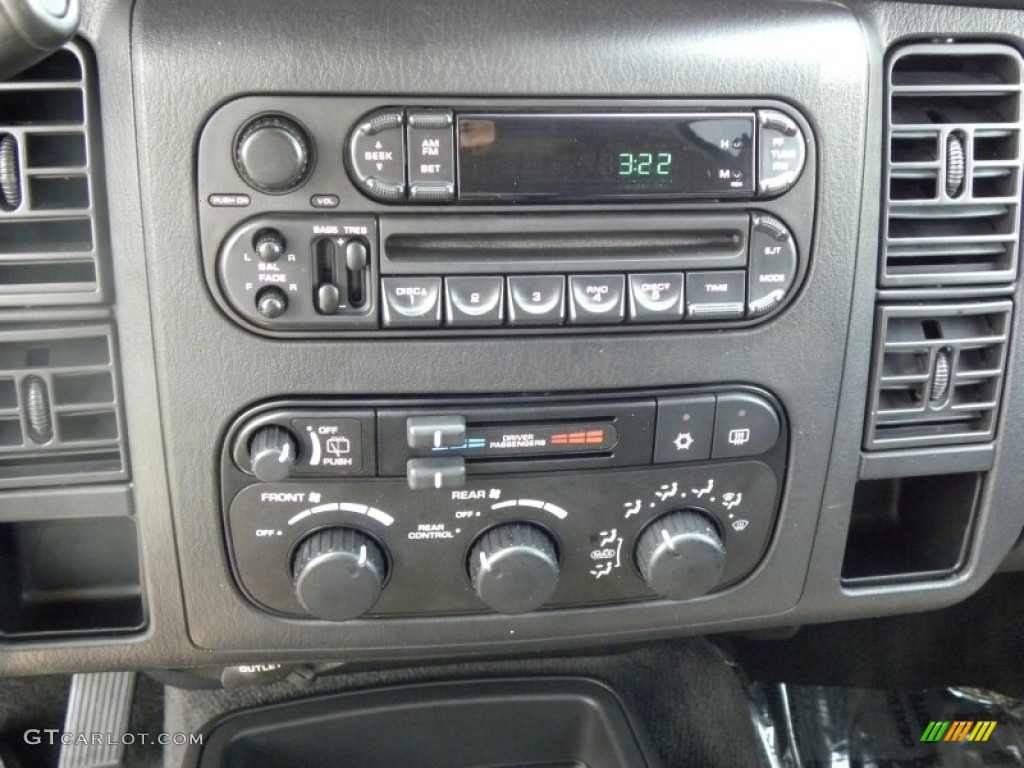 2002 Dodge Durango SLT Controls Photos