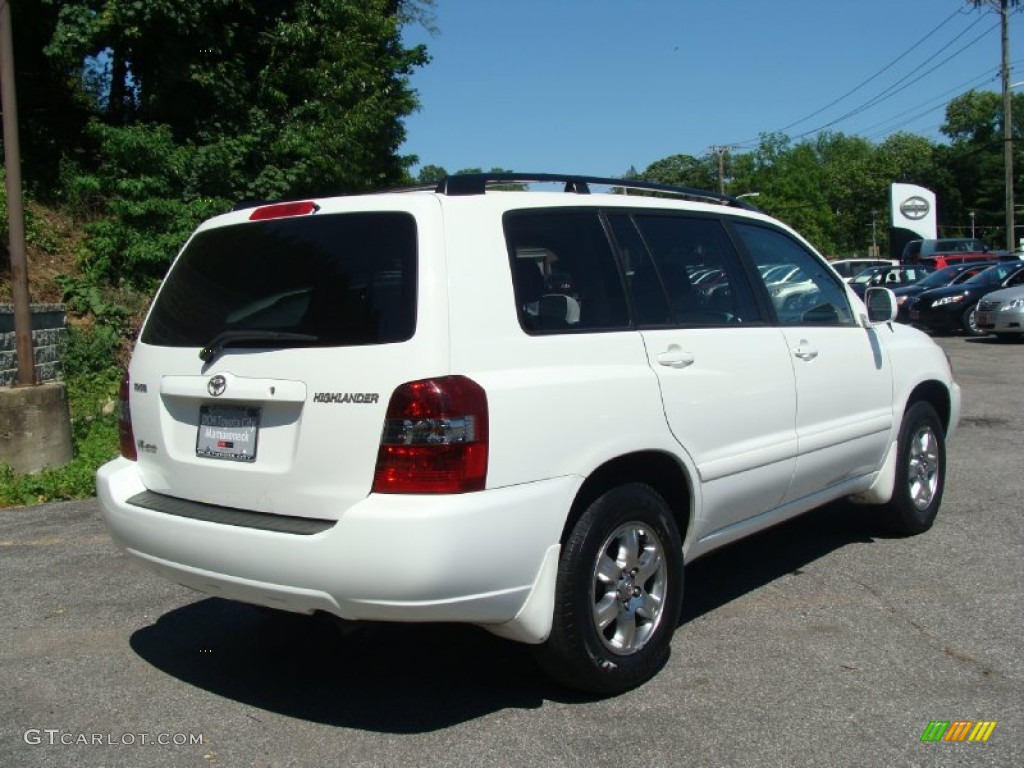 2004 Highlander V6 4WD - Super White / Charcoal photo #10