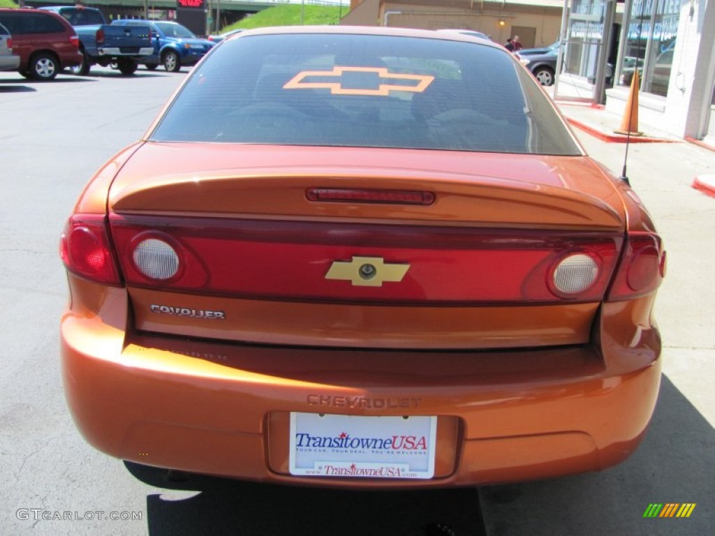 2005 Cavalier Coupe - Sunburst Orange Metallic / Graphite Gray photo #10