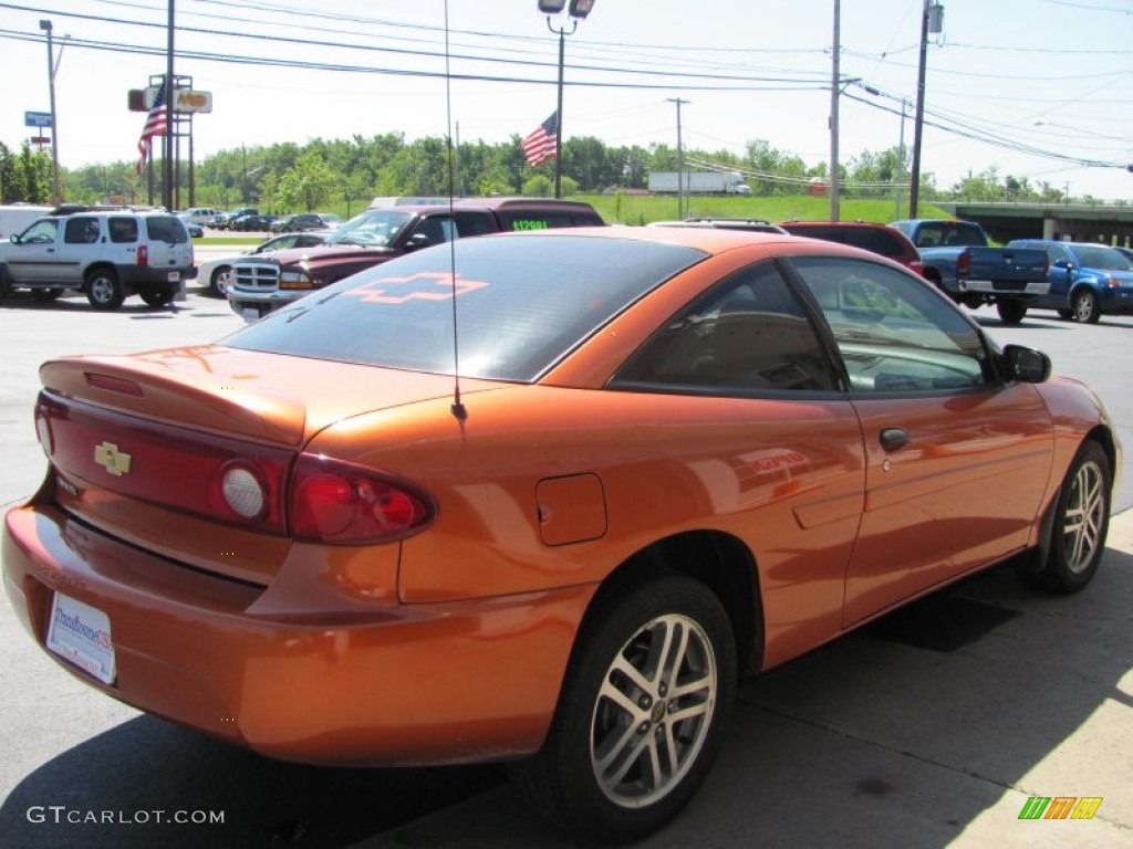 2005 Cavalier Coupe - Sunburst Orange Metallic / Graphite Gray photo #11