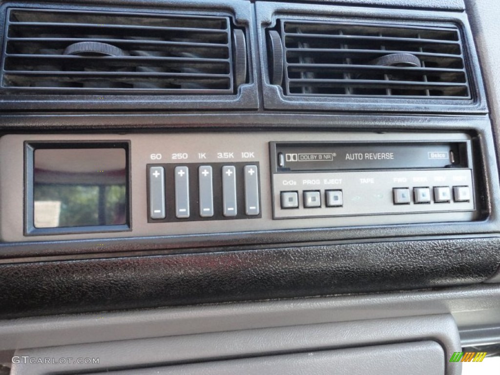 1993 Chevrolet C/K C1500 Regular Cab Controls Photos