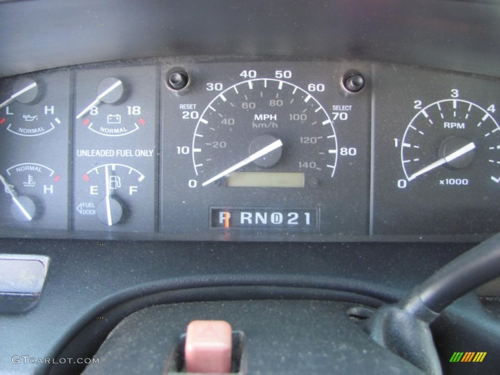 1996 Ford Bronco XL 4x4 Gauges Photo #50127087