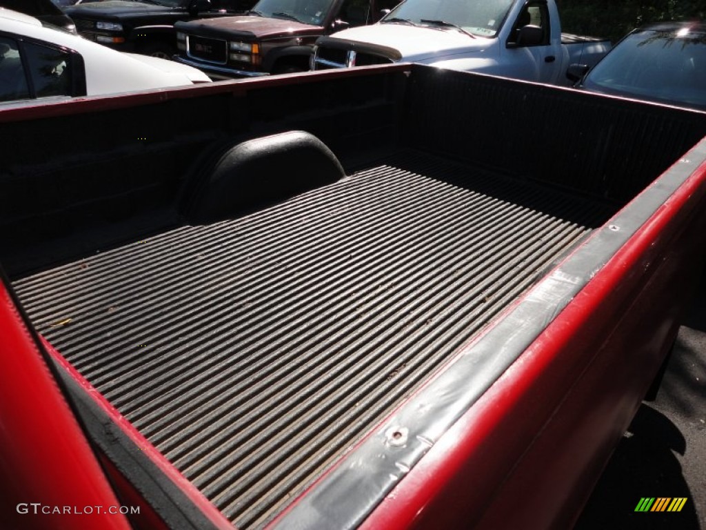 1993 C/K C1500 Regular Cab - Victory Red / Gray photo #13