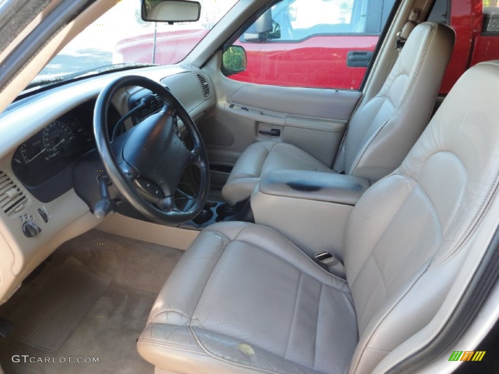 1997 Explorer XLT 4x4 - Light Prairie Tan Metallic / Medium Parchment photo #8