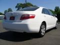 Super White - Camry LE Photo No. 4