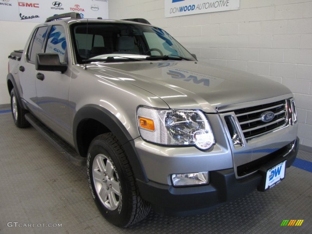 2008 Explorer Sport Trac XLT 4x4 - Vapor Silver Metallic / Stone photo #1