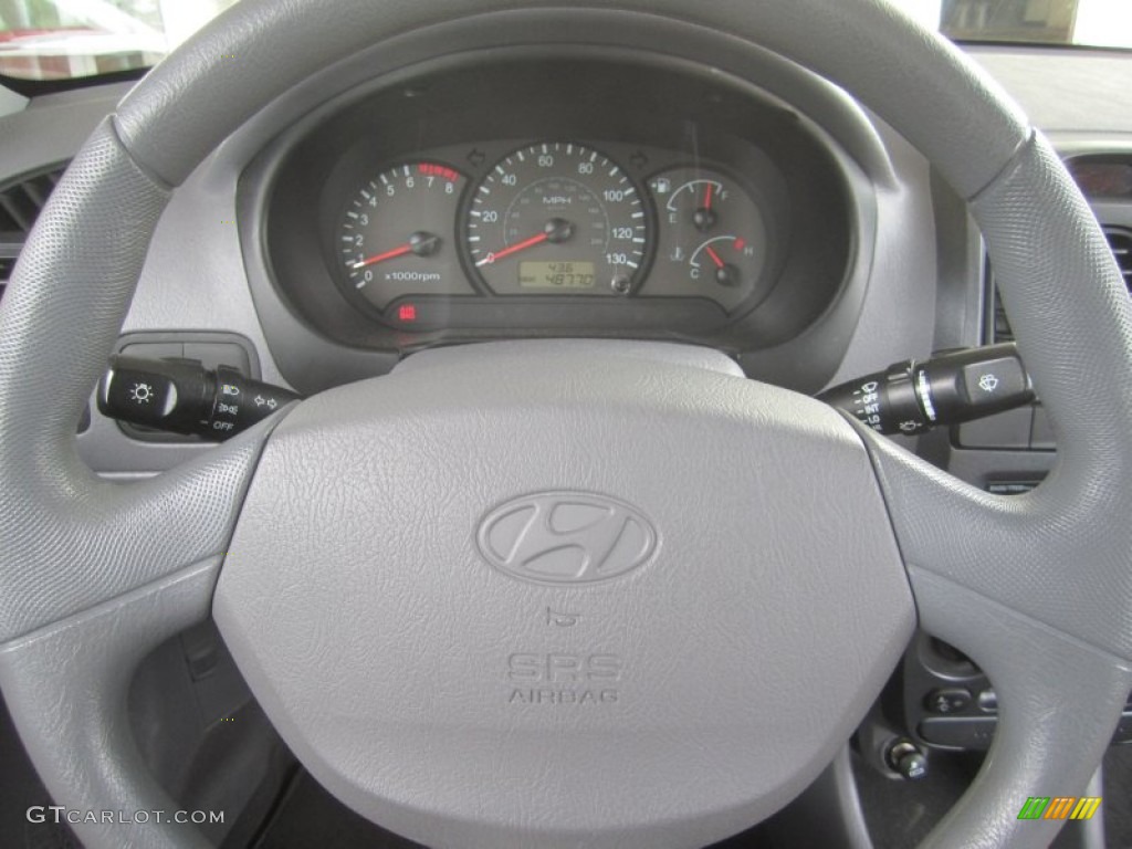 2003 Hyundai Accent GL Sedan Gray Steering Wheel Photo #50136844