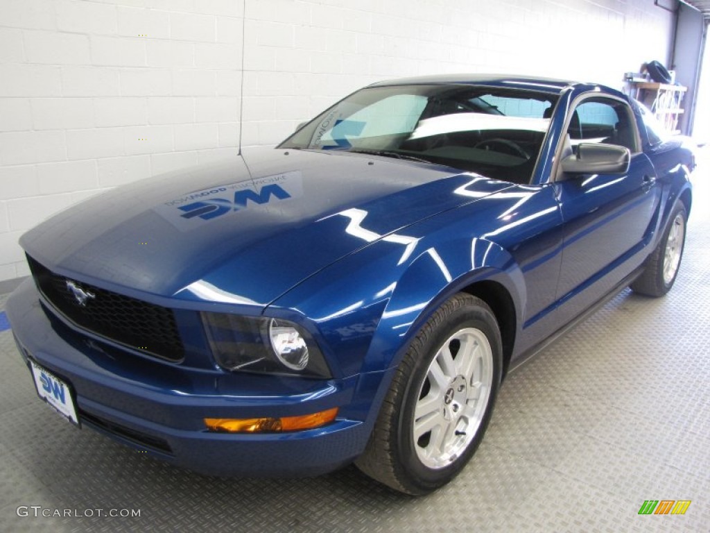 2007 Mustang V6 Deluxe Coupe - Vista Blue Metallic / Dark Charcoal photo #2