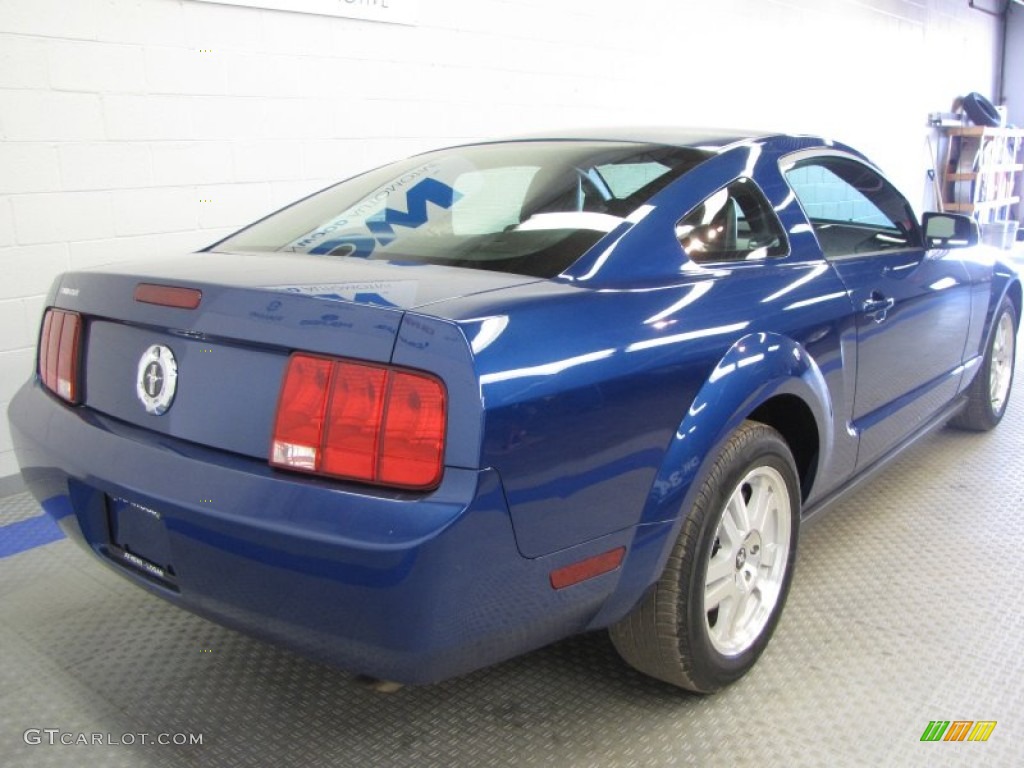 2007 Mustang V6 Deluxe Coupe - Vista Blue Metallic / Dark Charcoal photo #4