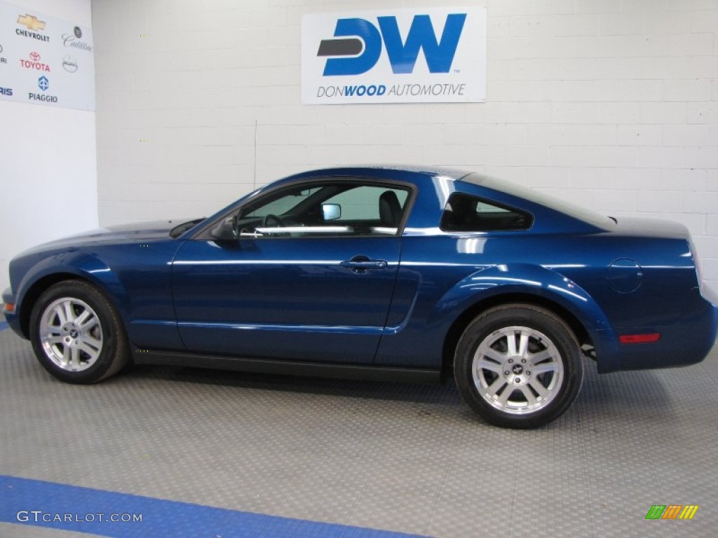 2007 Mustang V6 Deluxe Coupe - Vista Blue Metallic / Dark Charcoal photo #6