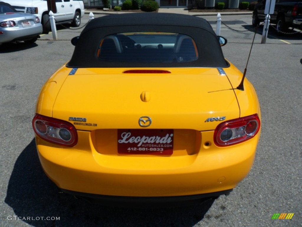 2009 MX-5 Miata Grand Touring Roadster - Competition Yellow / Black photo #4