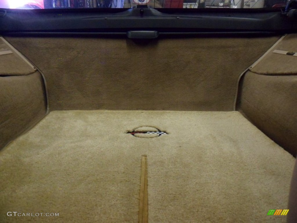 1995 Chevrolet Corvette Coupe Trunk Photo #50141269