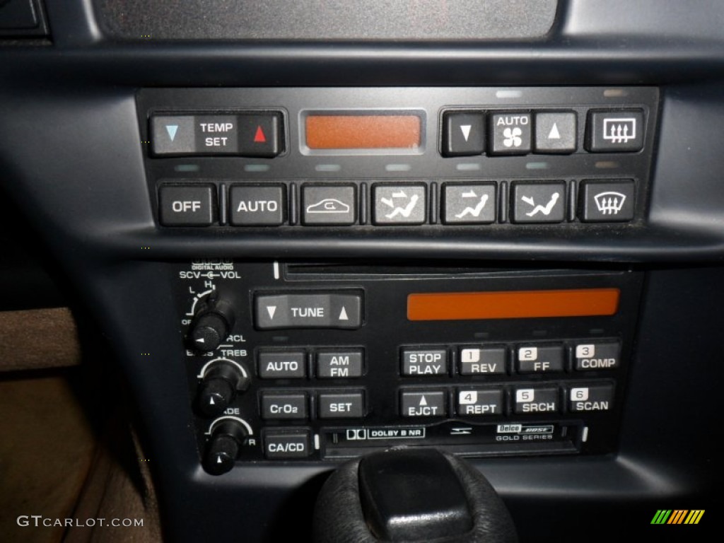 1995 Chevrolet Corvette Coupe Controls Photo #50141326
