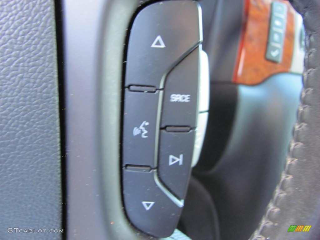 2008 Suburban 1500 LT 4x4 - Deep Ruby Metallic / Ebony photo #8