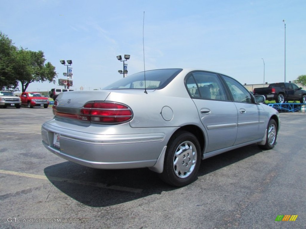 1999 Cutlass GL - Silver Mist Metallic / Pewter photo #7