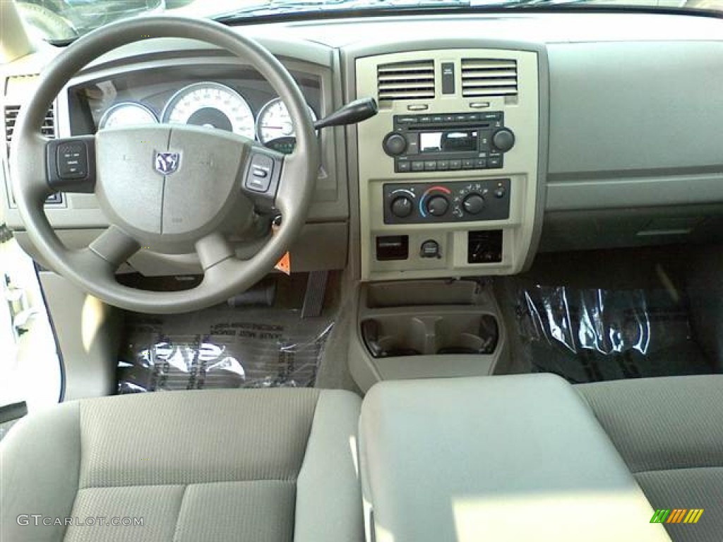 2005 Dodge Dakota SLT Quad Cab Khaki Dashboard Photo #50144245