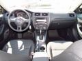 Black - Jetta SE Sedan Photo No. 5