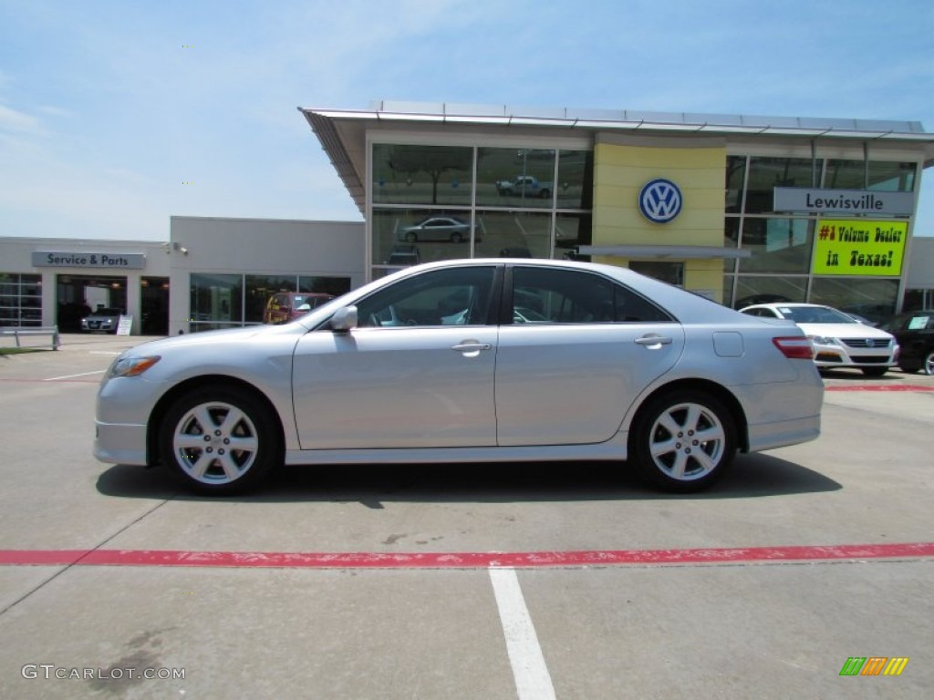2009 Camry SE V6 - Classic Silver Metallic / Charcoal photo #2