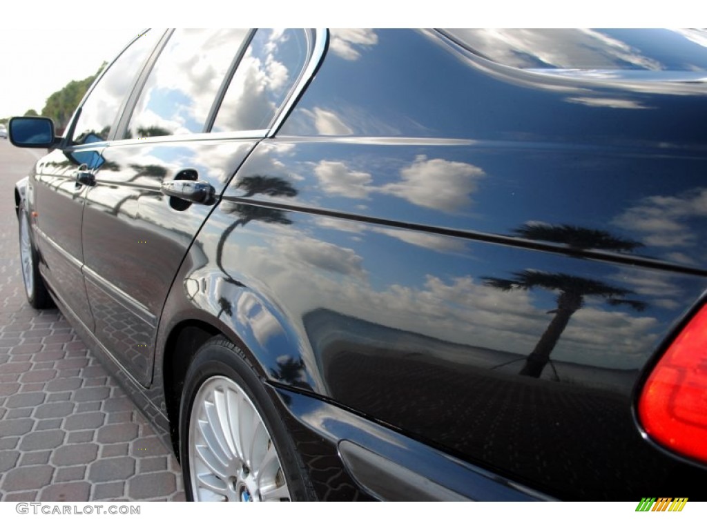 2001 3 Series 330i Sedan - Jet Black / Black photo #16
