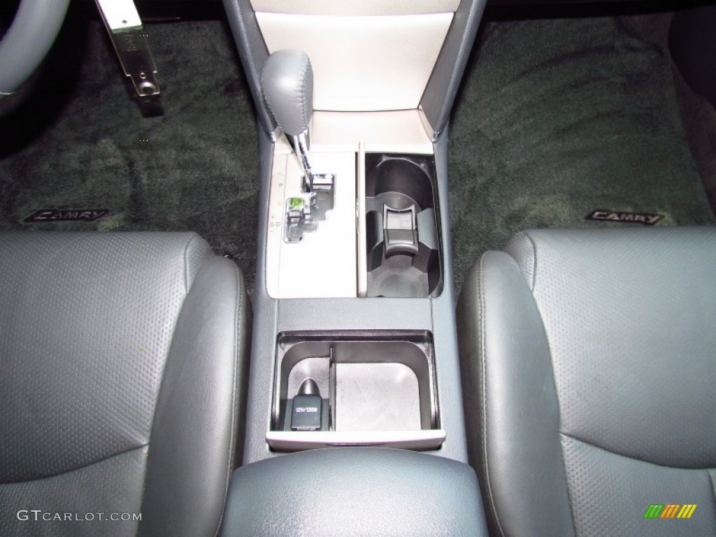 2009 Camry SE V6 - Classic Silver Metallic / Charcoal photo #17