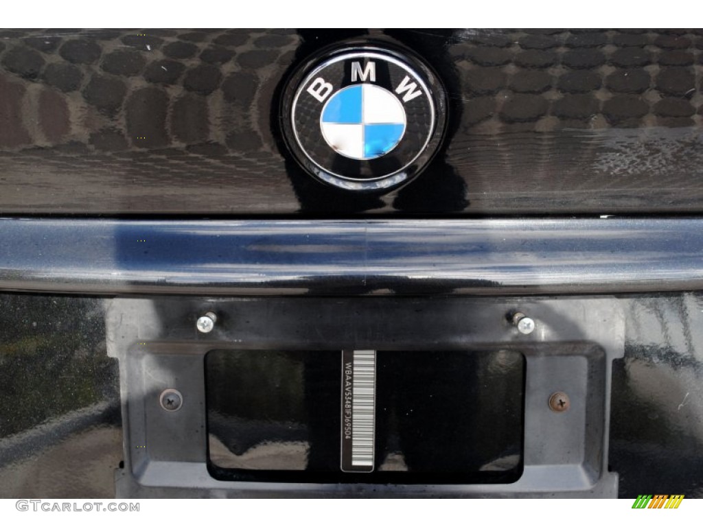 2001 3 Series 330i Sedan - Jet Black / Black photo #61