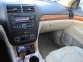 Tan 2008 Saturn Outlook XR AWD Dashboard