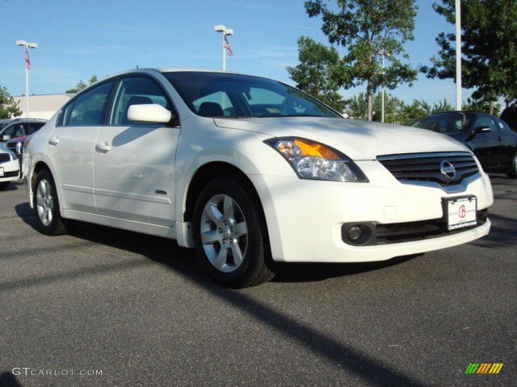 2009 Altima Hybrid - Winter Frost Pearl / Charcoal photo #1