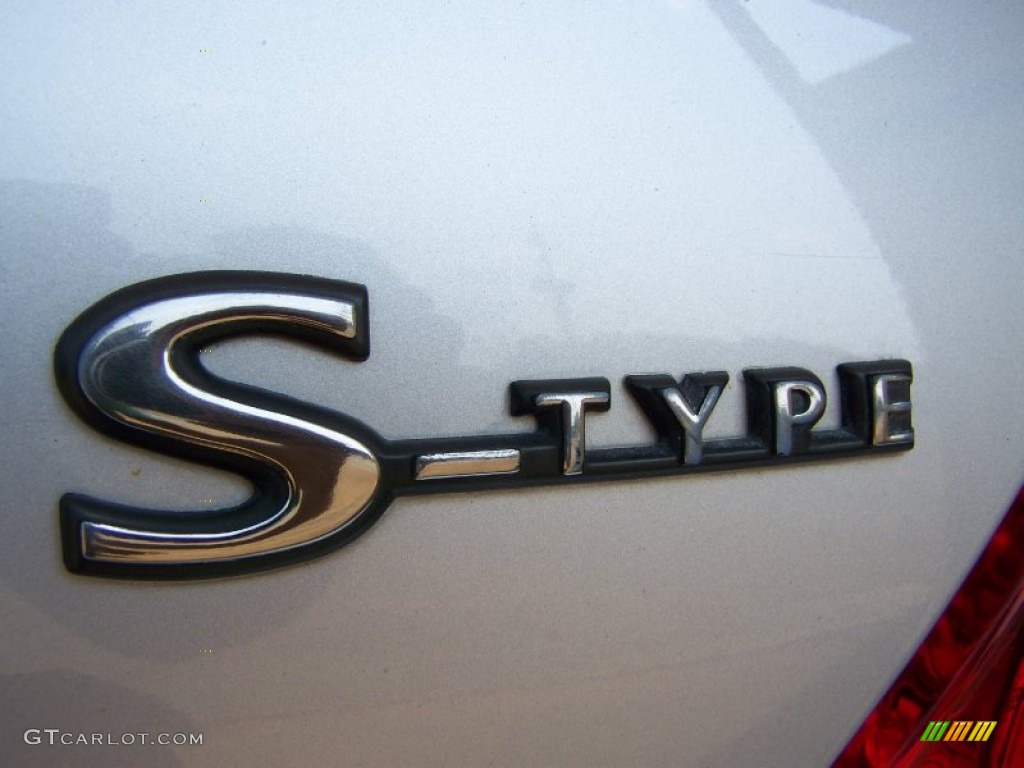 2001 Jaguar S-Type 4.0 Marks and Logos Photo #50154353