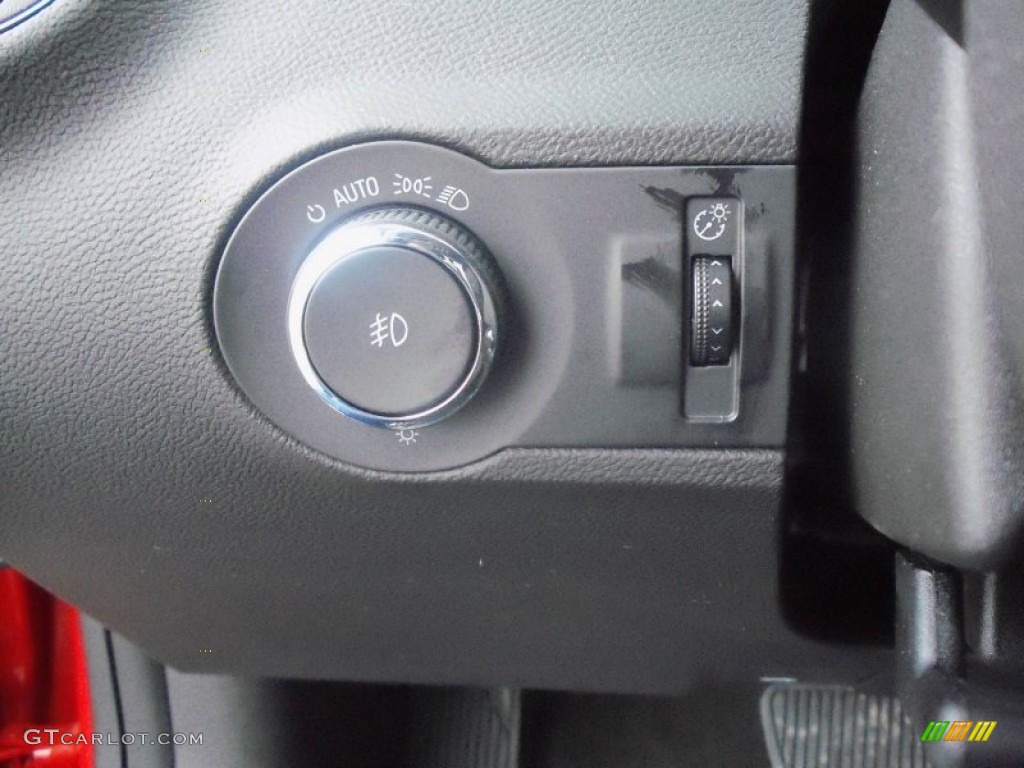 2011 Chevrolet Camaro SS Coupe Controls Photo #50155115