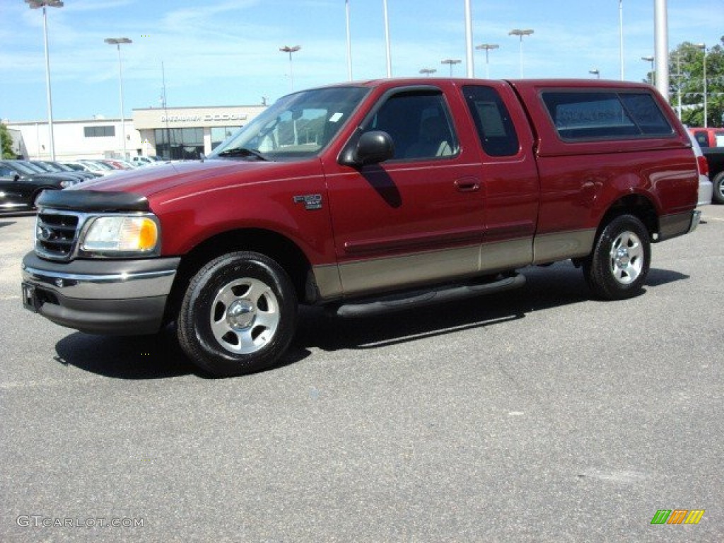 2003 F150 XLT SuperCab - Toreador Red Metallic / Medium Parchment Beige photo #2