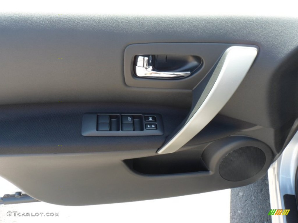 2011 Rogue SV AWD - Frosted Steel Metallic / Black photo #15