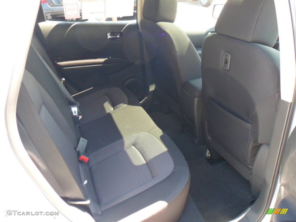 2011 Rogue SV AWD - Frosted Steel Metallic / Black photo #18