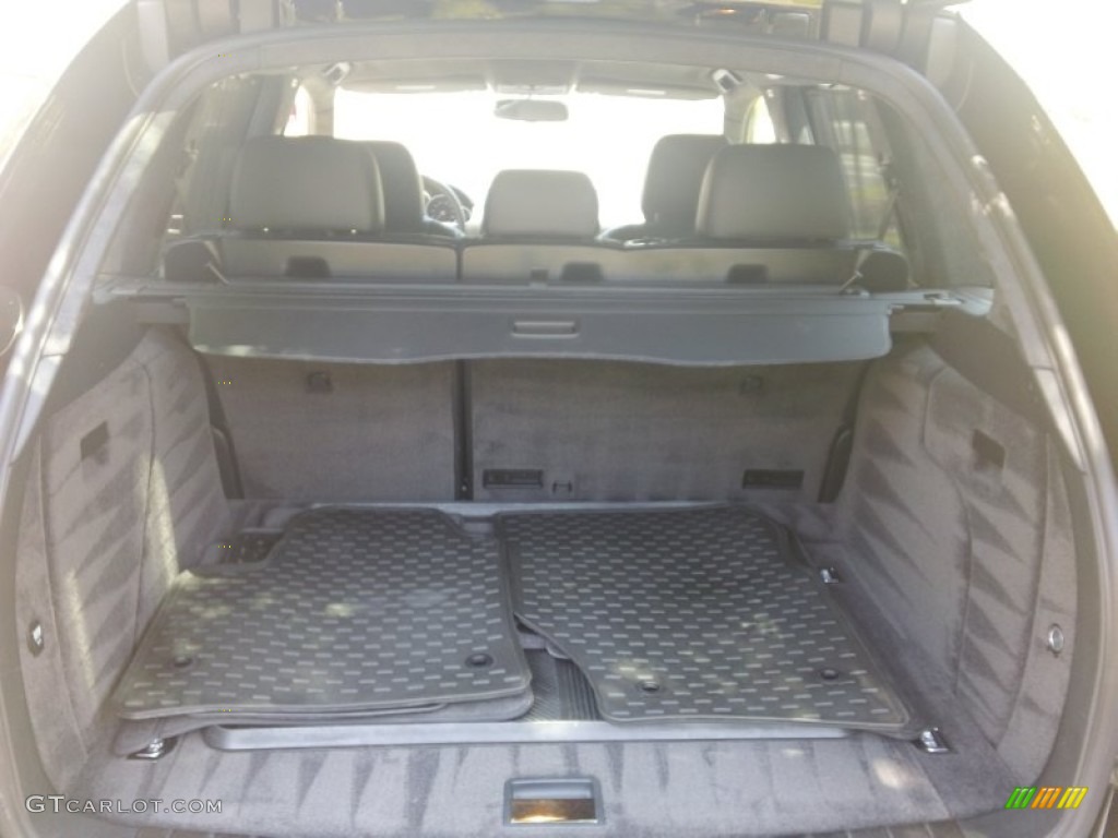 2005 Porsche Cayenne Turbo Trunk Photo #50158991